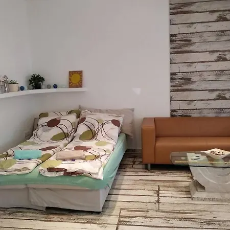 Cozy In The Heart Of Apartment *